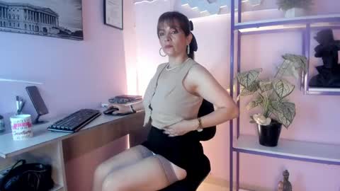 Snapshot of milenahot__69 chatting on May 29, 2026, 11:08 am Milena online show from May 29, 2026, 11:08 am