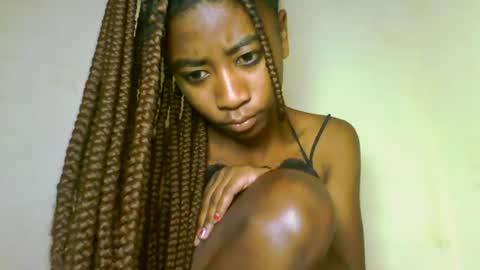 Snapshot of milennah chatting on June 9, 2026, 8:31 pm milennah online show from June 9, 2026, 8:31 pm