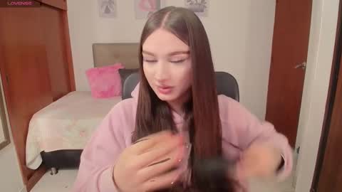 Miley online show from October 27, 2025, 4:22 pm