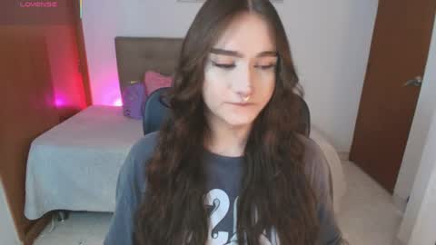 Miley online show from April 21, 2026, 12:44 pm