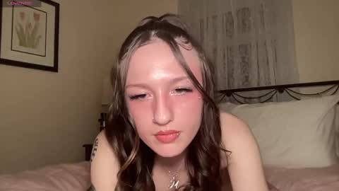 miley_monroee online show from March 4, 2025, 4:17 am