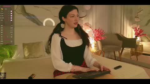 Miley online show from October 4, 2025, 5:27 am