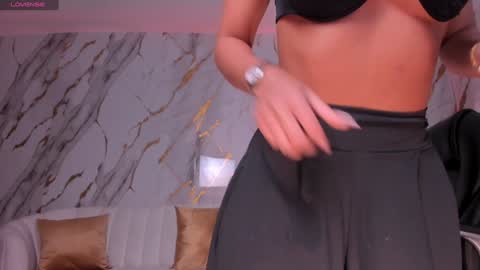 Miley Cruz  IG miley model23 online show from February 7, 2025, 3:12 am