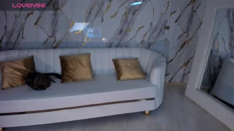 Miley Cruz  IG miley model23 online show from February 17, 2025, 5:04 am