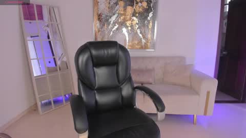 Miley Cruz  IG miley model23 online show from April 23, 2026, 7:16 pm