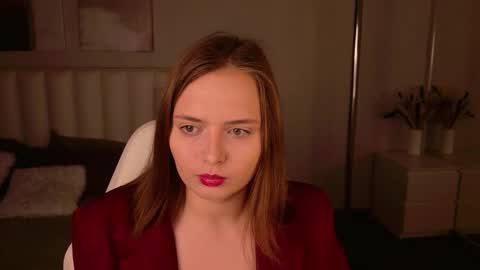 mileylovelyx online show from November 18, 2025, 8:30 am