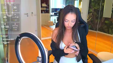 Miley Sin online show from February 21, 2026, 1:34 pm