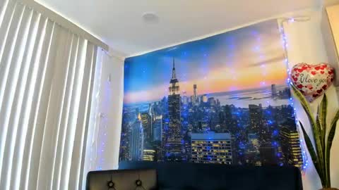 Snapshot of milfashley chatting on February 16, 2025, 1:27 pm ASHLEY online show from February 16, 2025, 1:27 pm