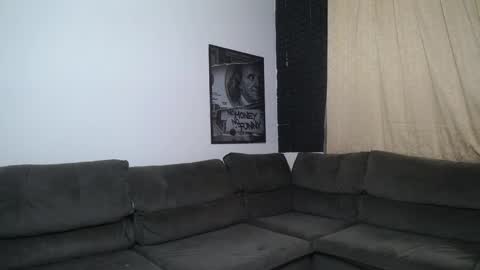 milioncouple online show from December 23, 2025, 3:59 am