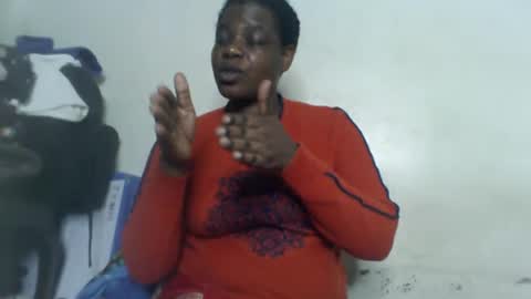 Snapshot of milk_titz chatting on December 18, 2024, 10:35 pm kinwity online show from December 18, 2024, 10:35 pm