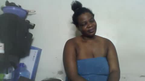 Snapshot of milk_titz chatting on December 22, 2024, 7:54 am kinwity online show from December 22, 2024, 7:54 am