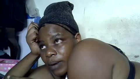 Snapshot of milk_titz chatting on January 3, 2025, 5:10 pm kinwity online show from January 3, 2025, 5:10 pm