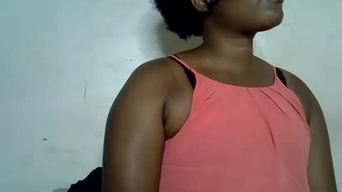 Snapshot of milk_titz chatting on January 13, 2025, 5:23 am kinwity online show from January 13, 2025, 5:23 am