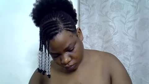Snapshot of milk_titz chatting on January 21, 2025, 5:49 am kinwity online show from January 21, 2025, 5:49 am
