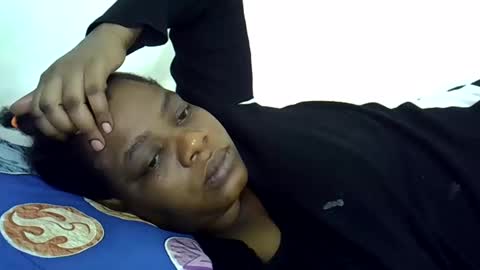 Snapshot of milk_titz chatting on February 1, 2025, 11:21 am kinwity online show from February 1, 2025, 11:21 am