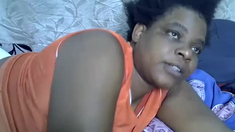 Snapshot of milk_titz chatting on February 10, 2025, 11:57 am kinwity online show from February 10, 2025, 11:57 am