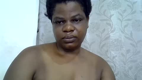 Snapshot of milk_titz chatting on February 13, 2025, 5:37 am kinwity online show from February 13, 2025, 5:37 am
