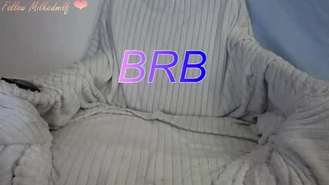 Snapshot of milkedmilf chatting on December 14, 2025, 6:52 am milkedmilf online show from December 14, 2025, 6:52 am