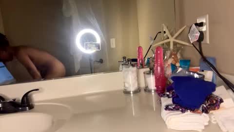 milkmarie online show from November 22, 2025, 4:22 am