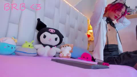 Michelle  online show from September 19, 2025, 12:28 pm