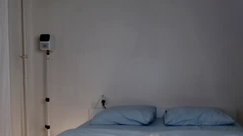 milky__way_ online show from December 8, 2024, 2:52 pm