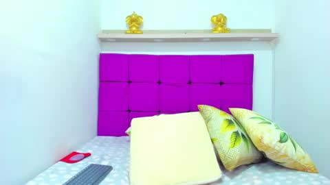 milky_way_18 online show from February 4, 2025, 8:49 pm