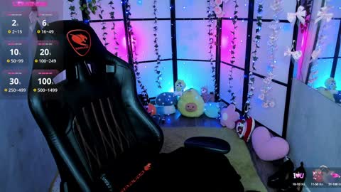 milky cute online show from February 5, 2025, 4:06 am