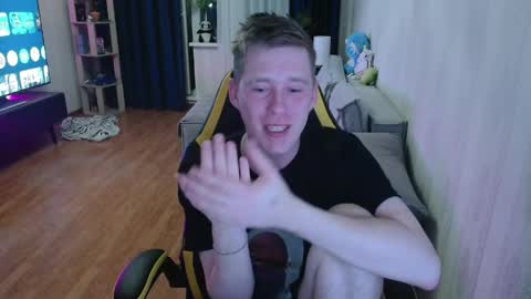 Mark and Elsa  online show from March 28, 2026, 2:22 am