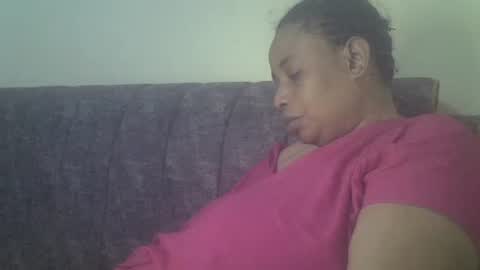 milkymom256 online show from December 4, 2025, 6:49 pm