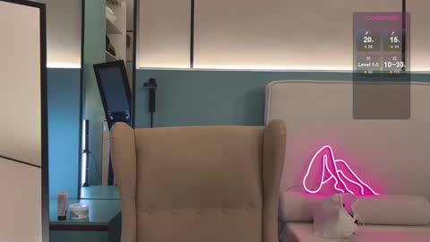 Mila online show from January 21, 2025, 9:46 pm