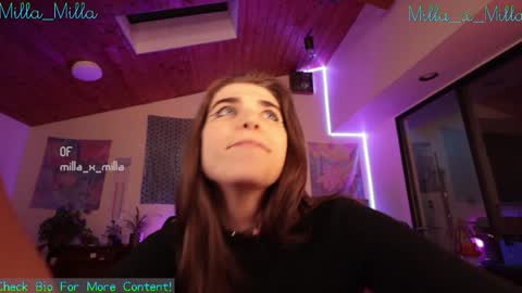 milla_milla online show from December 7, 2024, 12:02 pm