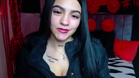 Violeta online show from March 5, 2025, 9:48 pm