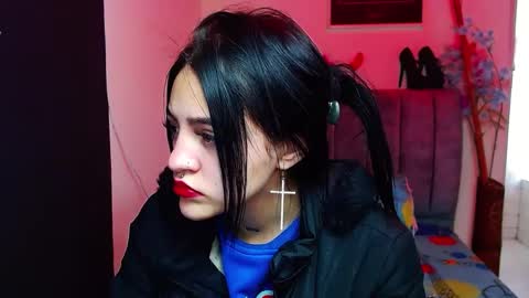 Violeta online show from October 6, 2025, 1:19 pm