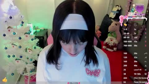 millandiux online show from December 4, 2025, 1:48 am