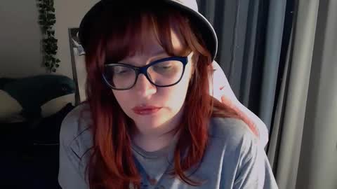 Milla online show from October 19, 2025, 4:51 pm