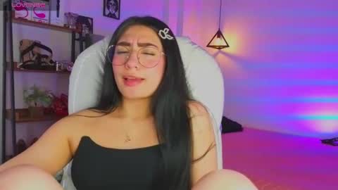 miller_vanessa_ online show from September 23, 2025, 10:02 pm