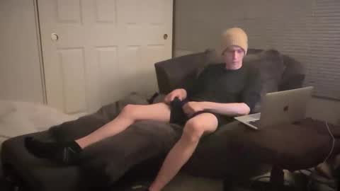 SlimnHungOH online show from January 17, 2025, 6:44 pm