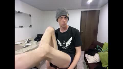 SlimnHungOH online show from September 15, 2025, 11:49 pm