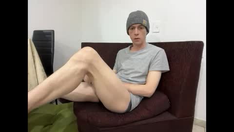 SlimnHungOH online show from September 21, 2025, 10:44 pm