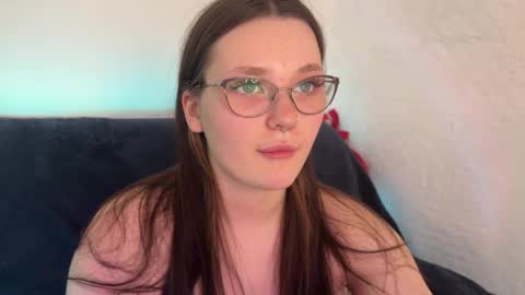 Millie online show from September 15, 2025, 4:45 am