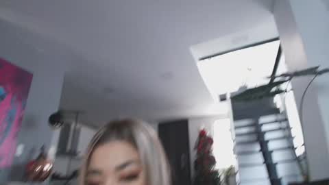 Snapshot of milliejhonson chatting on December 21, 2024, 2:26 pm Mila online show from December 21, 2024, 2:26 pm