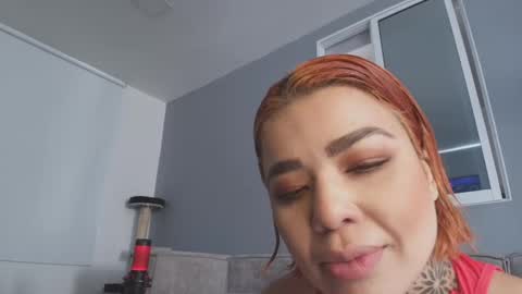 Snapshot of milliejhonson chatting on February 18, 2025, 8:25 pm Mila online show from February 18, 2025, 8:25 pm