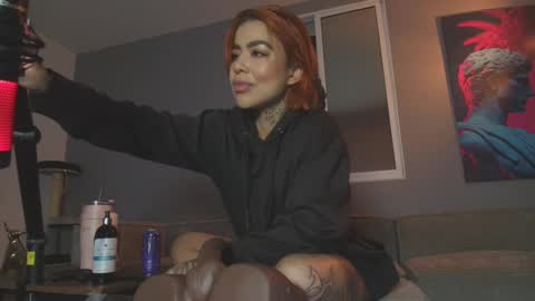 Snapshot of milliejhonson chatting on March 7, 2025, 6:35 am Mila online show from March 7, 2025, 6:35 am