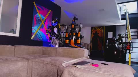 Snapshot of milliejhonson chatting on October 16, 2025, 12:39 pm Mila online show from October 16, 2025, 12:39 pm