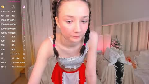 milliminimouse online show from December 19, 2025, 11:01 pm