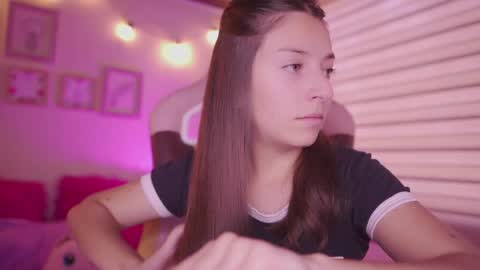 MILLY online show from April 8, 2026, 8:20 pm