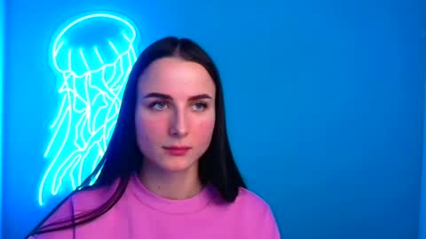 Milly online show from December 9, 2024, 3:33 pm