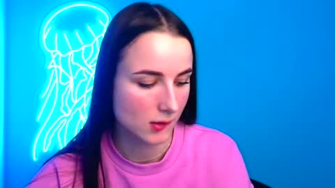 Milly online show from December 23, 2024, 3:33 pm