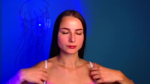 Milly online show from September 22, 2025, 11:12 am