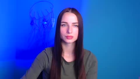 Milly online show from October 3, 2025, 5:37 am